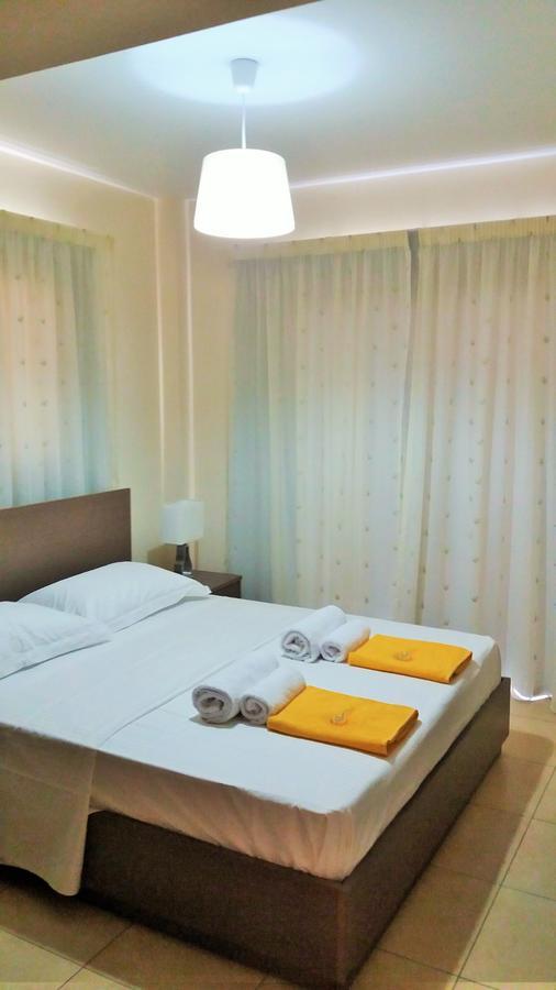 101 Mandritis Court Apartman Lárnaka Kültér fotó